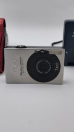 Canon PowerShot Digital ELPH SD1000 / IXUS 70 Digital Camera BUNDLE! - Image 9