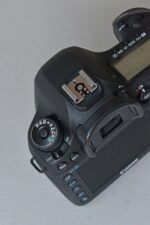 Canon EOS 5D Mark III 22.3 MP Digital SLR Camera - Image 10